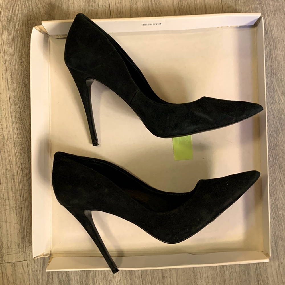 STEVE  MADDEN BLACK  SUEDE PUMP STILETTO HEELS size 8